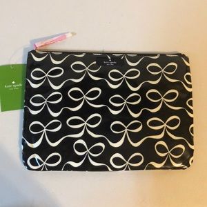 Kate Spade Daycation GIA cosmetic